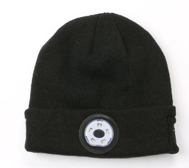 Sombrero con auriculares 2