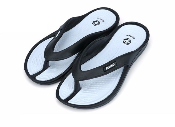 Sommerschuhe für Damen - Flip-Flops schwarz 39