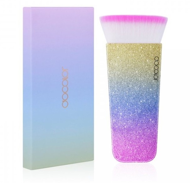 Sparkly Contouring Brush 1