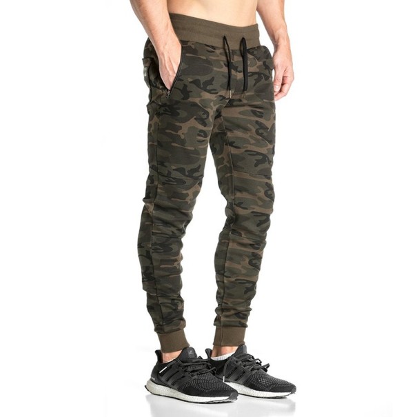 Spodnie męskie joggery ze wzorem wojskowym XS