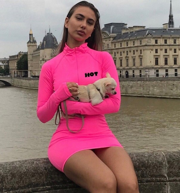 Sportovní mini šaty s dlouhým rukávem růžová S