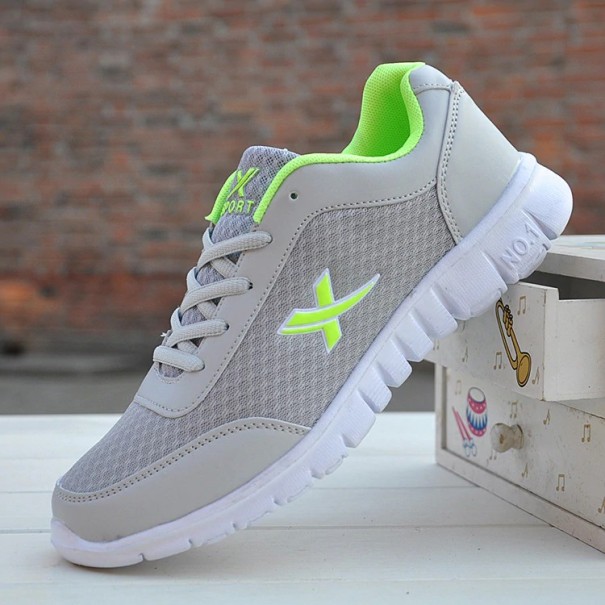 Sportschoenen groen 42