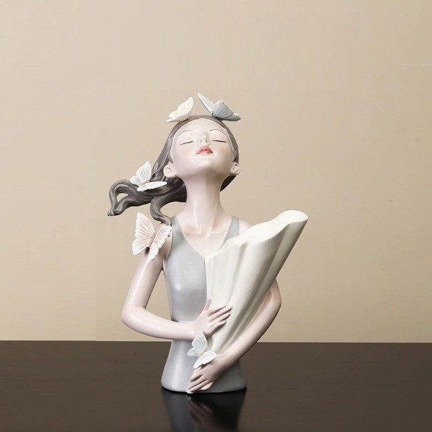 Statue af en kvinde med en vase 30 cm 6