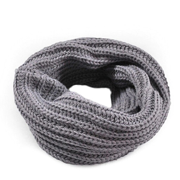 Stickad barnscarf J3236 ljusgrå