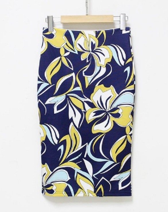 Stijlvolle damesrok met bloemen J501 M 12