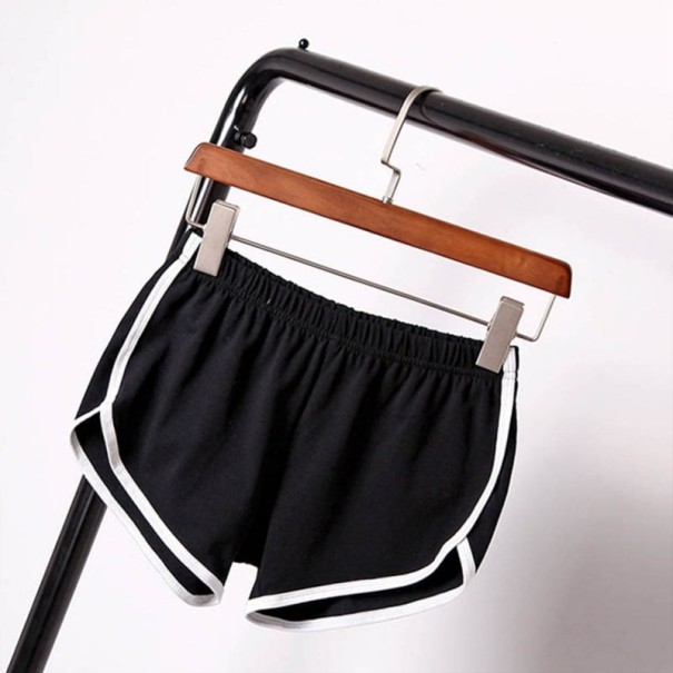 Stijlvolle zomershorts voor dames J3016 zwart XS