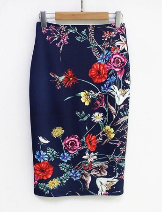 Stilvoller Damenrock mit Blumen J501 L 9