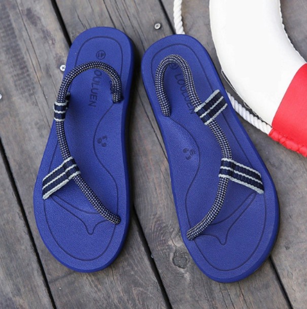 Stylische Strandpantoffeln blau 44