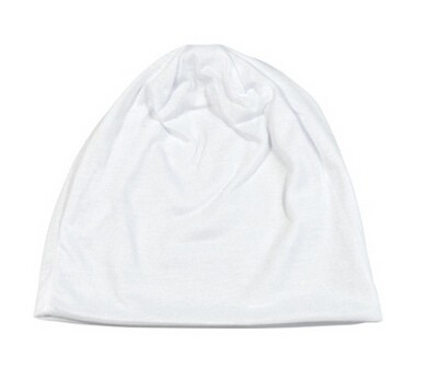 Stylowa czapka damska J3536 biały