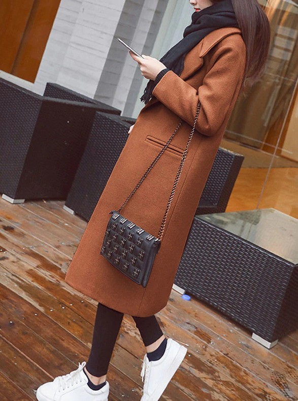 Stylowy damski wełniany płaszcz J2748 brązowy M