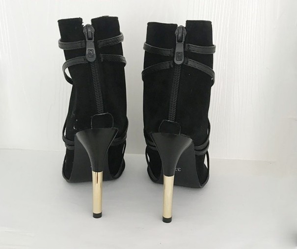 Suède pumps voor dames met gesp