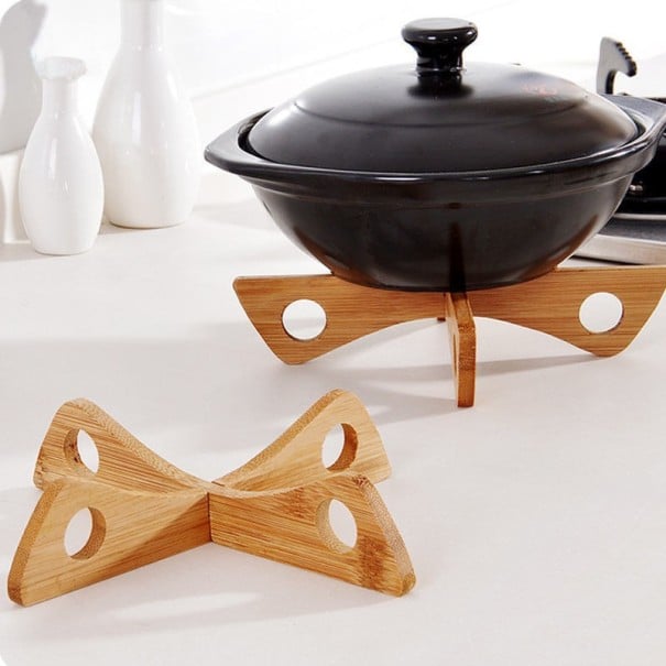 Support en bambou pour casserole et plats Démontable en croix de deux pièces Protection de la table et du plan de travail Dimensions 20 x 4 cm 1
