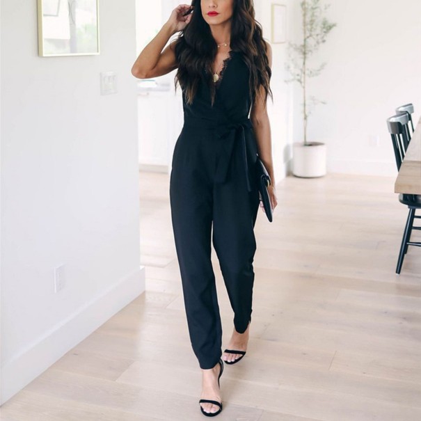 Svart jumpsuit för kvinnor med knytband i midjan