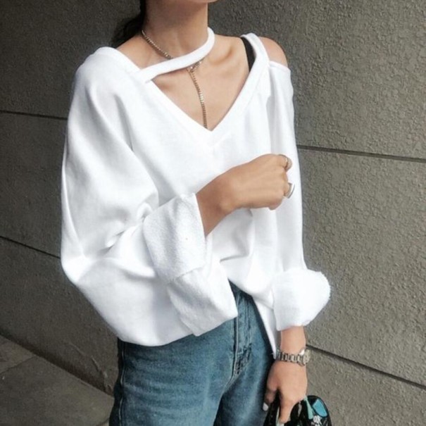 Sweatshirt feminina larga com decote branco