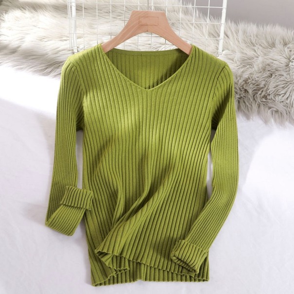 Sweter damski z dzianiny z dekoltem zielony
