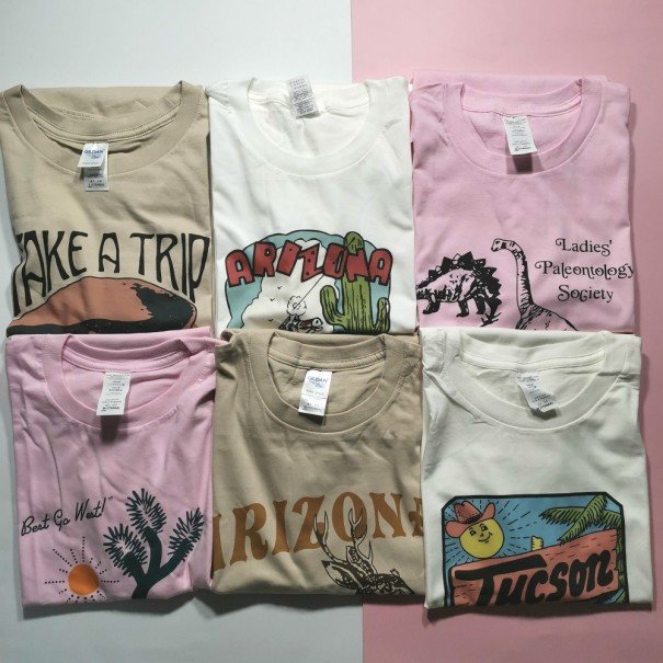 T-shirt dam med tryck B367