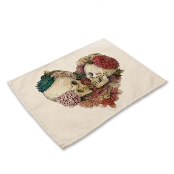 Tafelmat met schedels C241 9