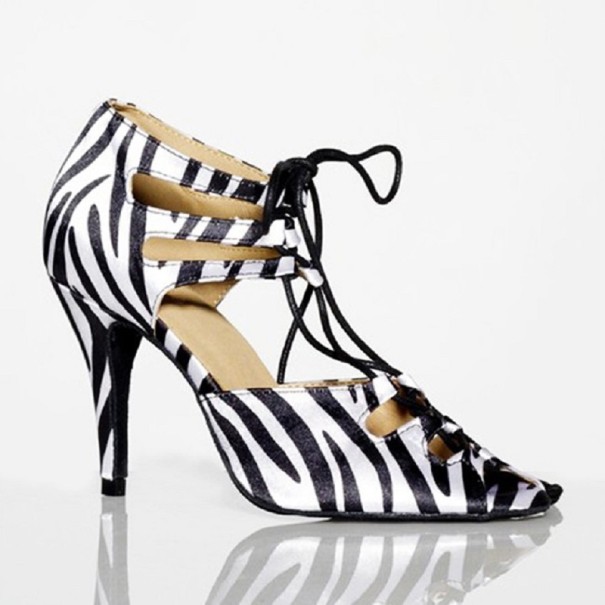 Tanzschuhe mit Zebramuster 41
