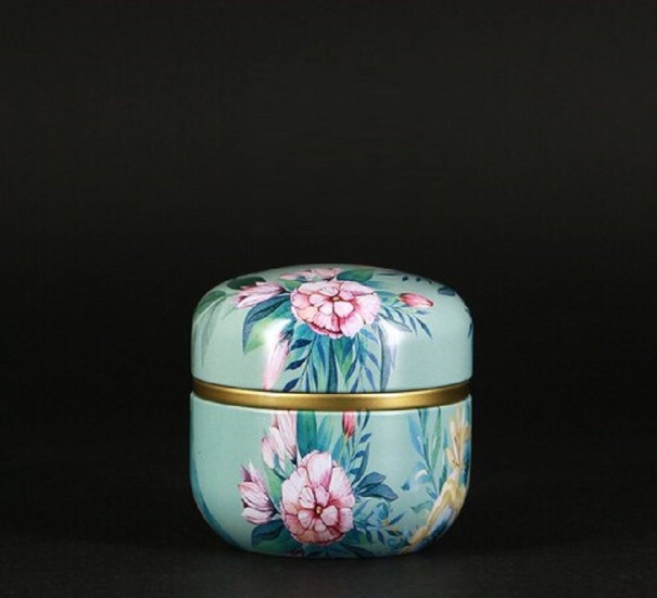 Tarro de hojas de té japonés 1