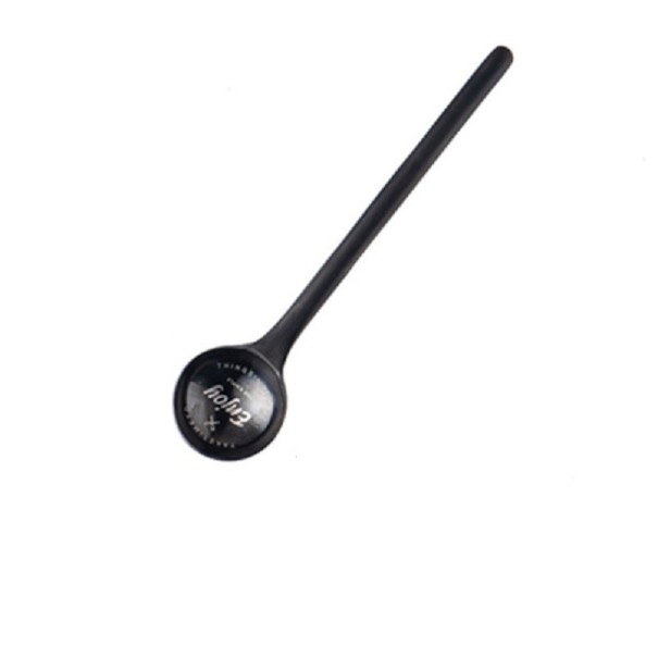 Teelusikka, jossa on kaiverrus musta