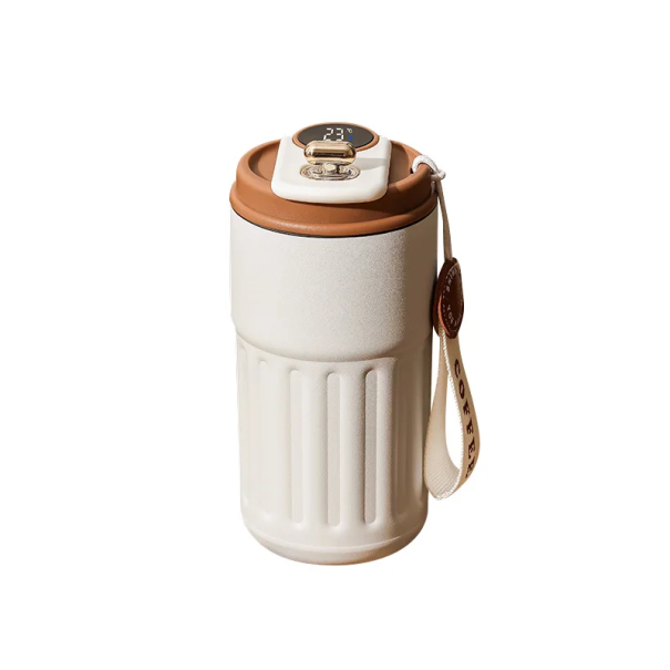 Termosbeker 450 ml met digitaal temperatuurdisplay Drinkthermosfles van 316 roestvrij staal 6 x 18 cm Reisbeker met drinkopening bruin