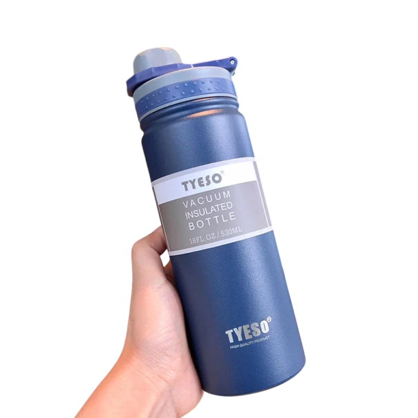 Termospullo 750 ml vakuumisolaatio 304 ruostumatonta terästä PP- ja silikonikannella Matkajuomapullo Lämpimille ja kylmille juomille sininen
