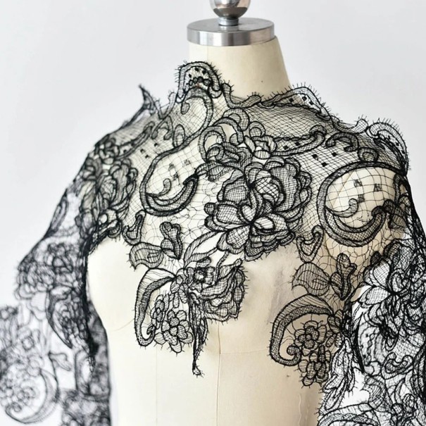 Tessuto in pizzo francese 28 cm x 91 cm Mix di poliestere e cotone pizzo decorativo per cucire decorazioni per abbigliamento decorazioni nuziali nero