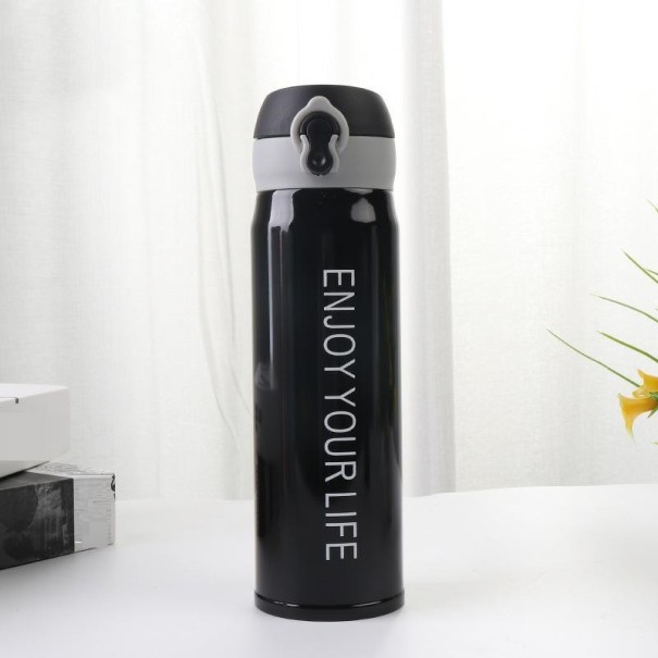 Thermoskan met het opschrift C204 zwart L