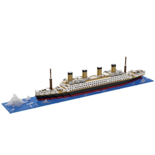 Titanic-rakennussarja 56 x 8 x 11 cm 1878 osaa Suuri lasten rakennussarja legendaarisesta laivasta Titanic-laivan historiallinen pienoismalli Luova lelulaiva 1