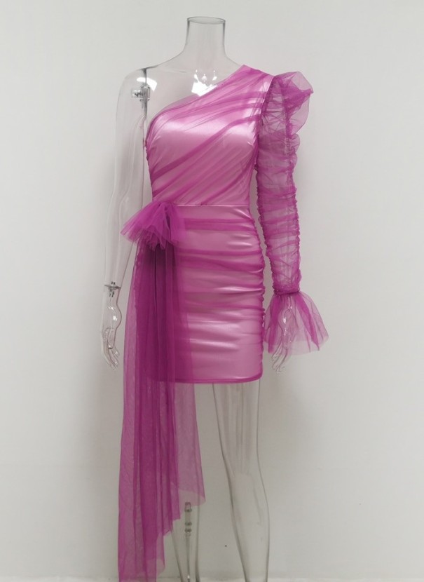 Tiulowa sukienka z jednym rękawem fioletowy XS