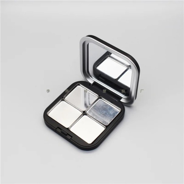 Tom plastikbeholder til kosmetik med 2 vinduer 7,7 × 7,7 cm kompakt plastikboks sort med gennemsigtigt låg til make-up 1