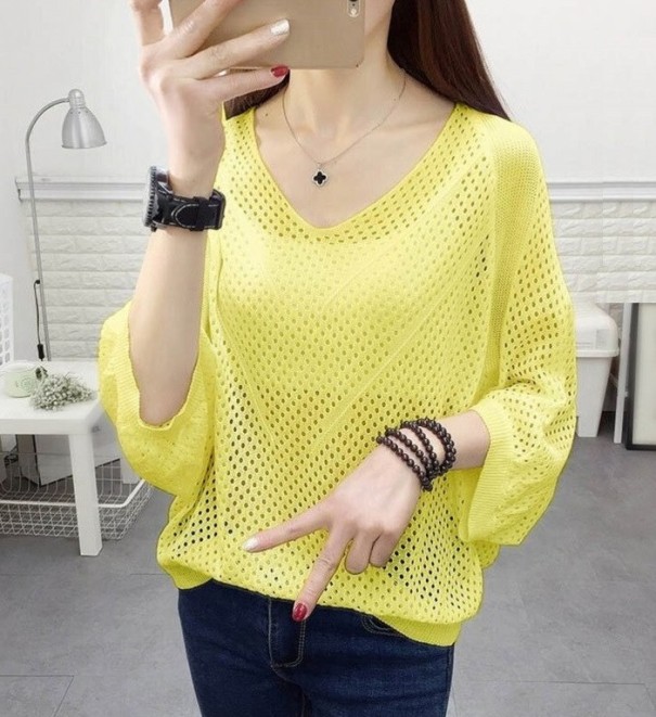 Top da donna traforato con maniche lunghe giallo