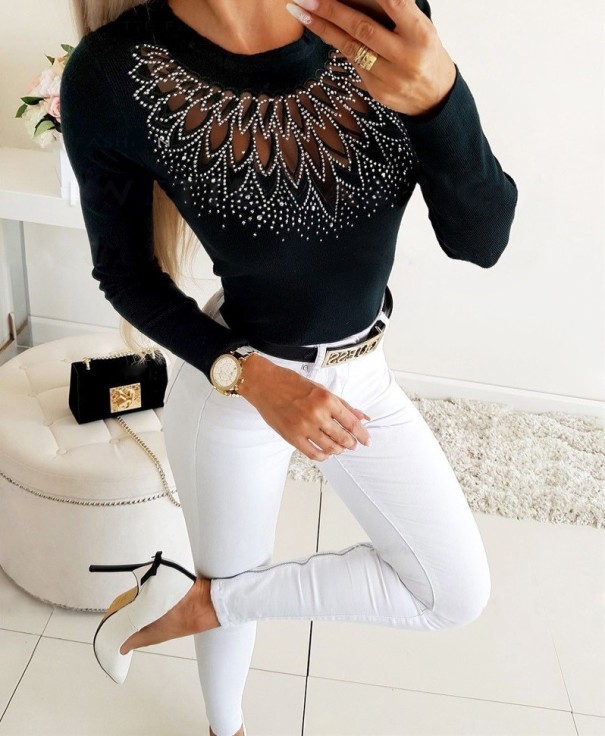 Top de mujer con escote decorativo negro M