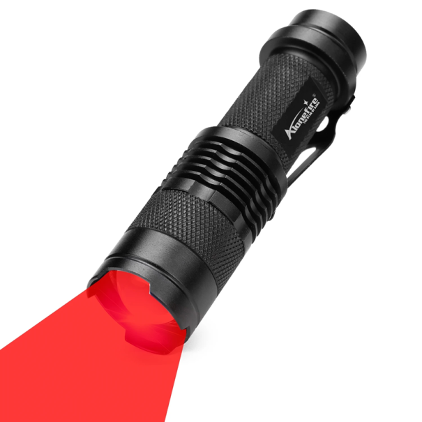 Torcia con luce rossa 92 x 26 mm Torcia LED compatta per batterie AA o 14500 Lunga distanza e basso consumo energetico per uso all'aperto e tattico 1