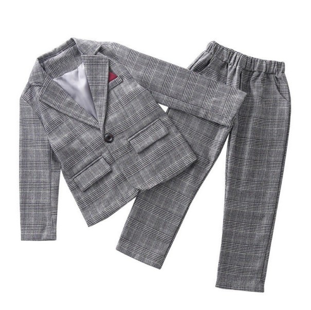 Traje de cuadros para niña 11
