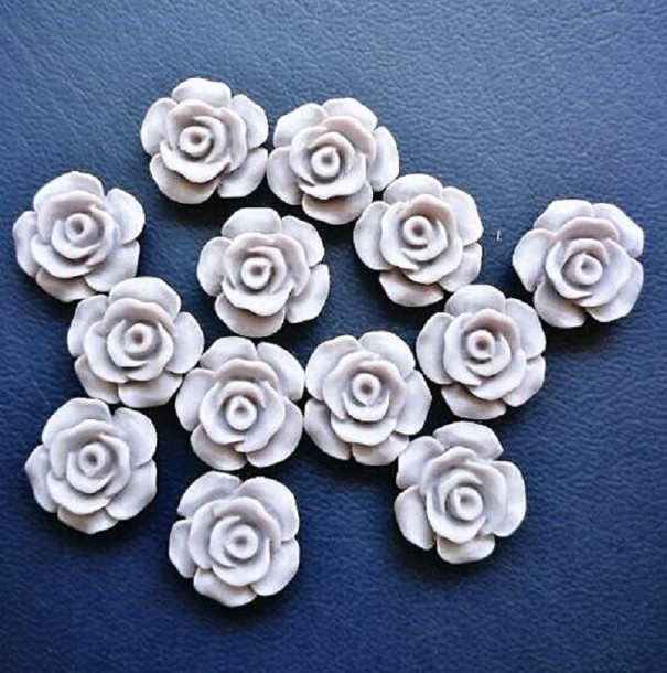 Trandafiri decorativi 50 buc gri deschis