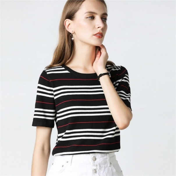 Tricou cu dungi pentru femei A1194 negru S