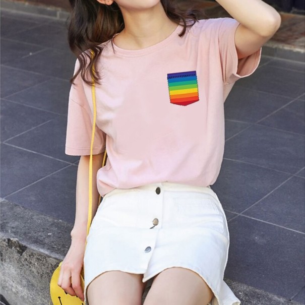 Tricou de damă cu buzunar curcubeu roz M