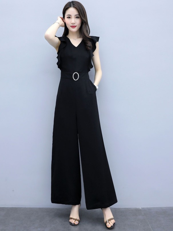 Tuta da donna elegante con volant e cintura L