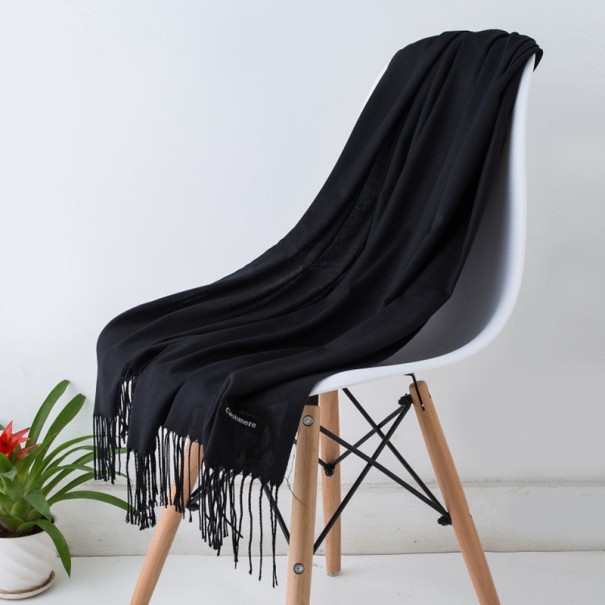 Tyylikäs unisex-kashmirhuivi J3539 musta