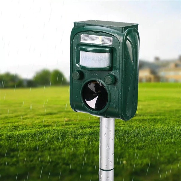 Ultrasonic Pest Repeller 1