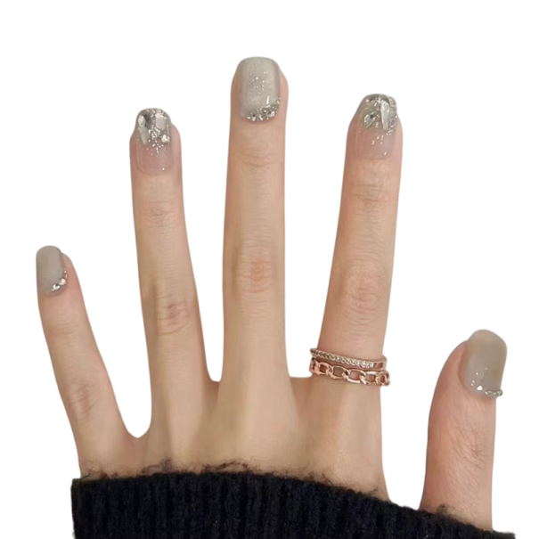 Unhas quadradas de acrílico 24 pcs com pedras brilhantes e decorações trituradas Design estiloso para um visual original das mãos e uma manicure 1