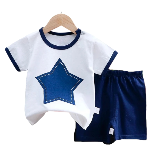 Unisex Kinder Sommer Set Baumwoll T-Shirt mit kurzen Ärmeln Weißes T-Shirt mit Sternen Druck Blaue Shorts Kinderbekleidung 4