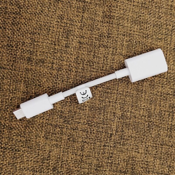 USB-C–USB-sovitin K108 valkoinen