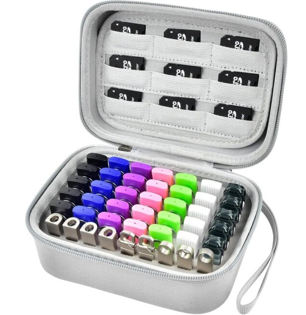 USB-Stick und SD-Kartenhülle Organizer für Karten und Speichermedien Schwarze Reise-Schutzhülle mit Fächern grau