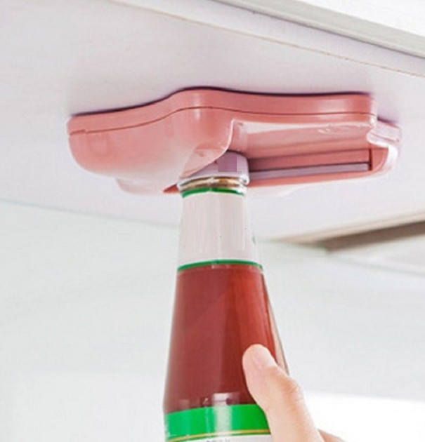 Vägghängd flasköppnare ljusrosa