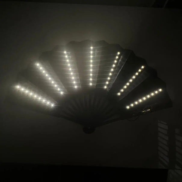 Ventaglio luminoso pieghevole Nero con LED Compatto e pieghevole Alimentazione a batteria 12 V 23A Senza batteria Per feste festival bianco
