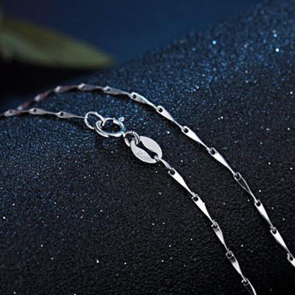 Verzilverde damesketting 2