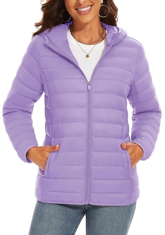 Veste d'hiver pour femmes avec capuche Manteau matelassé à fermeture éclair Veste chaude avec poches Veste légère isolée pour la ville Coupe stylée pour temps froid violet L