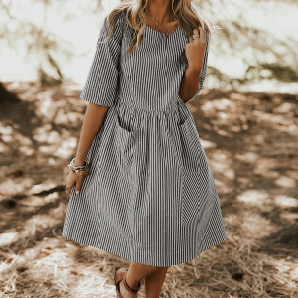 Vestido de mujer con bolsillos. negro 3XL